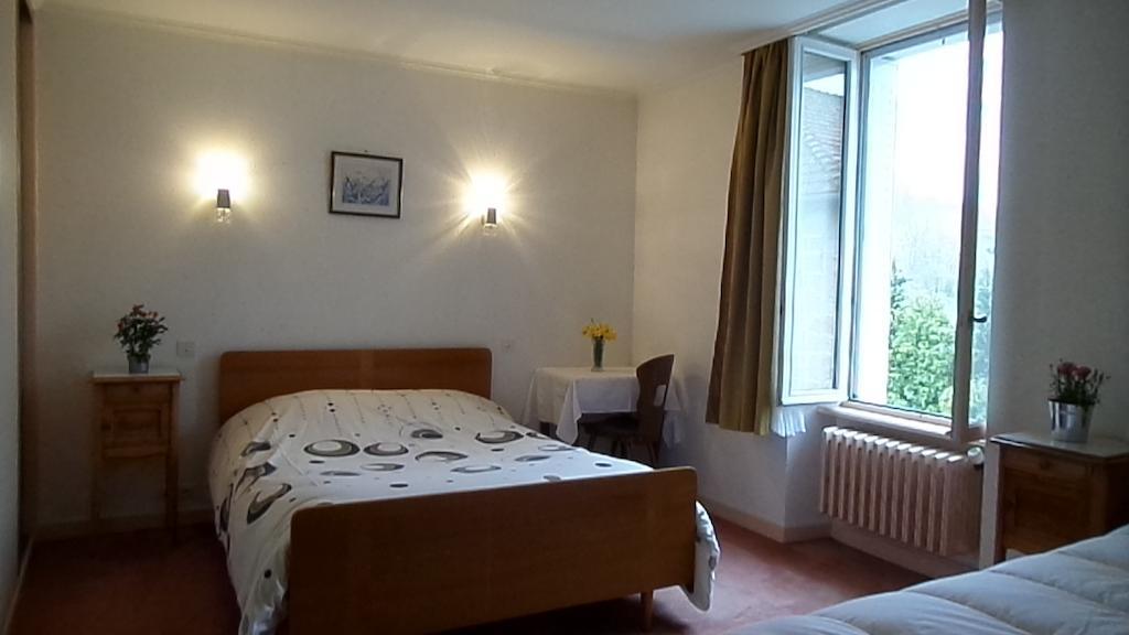 Hotel La Vie En Rose Le Brugeron 部屋 写真